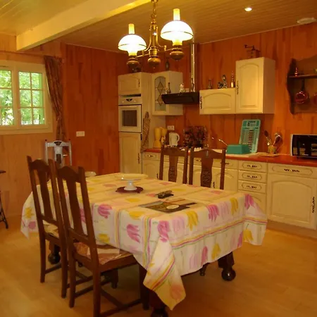 Le Moulin D'eysus, Chalet Du Bief Hébergement de vacances *